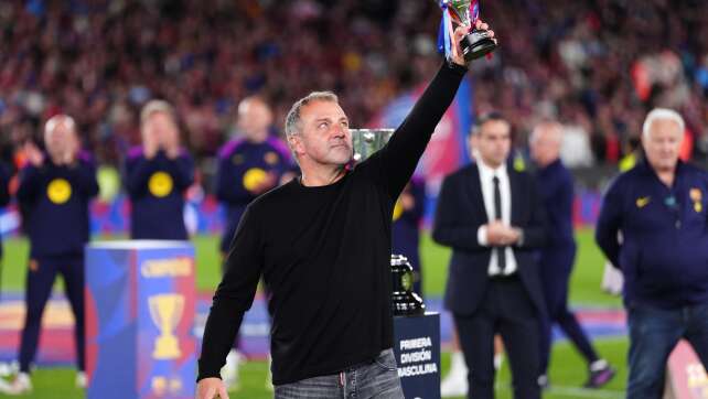 Flick wird Vertrag bei Barça bis 2028 verlängern