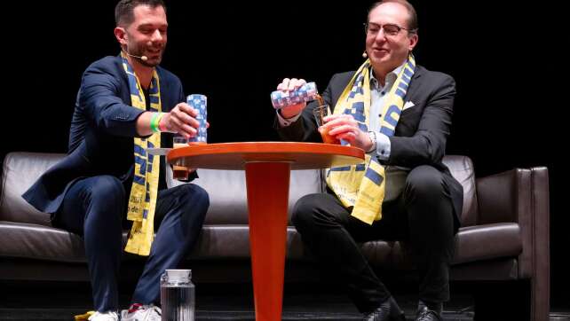 Dobrindt bekennt sich als Cola-Fan – Sorge vor Zuckerabgabe