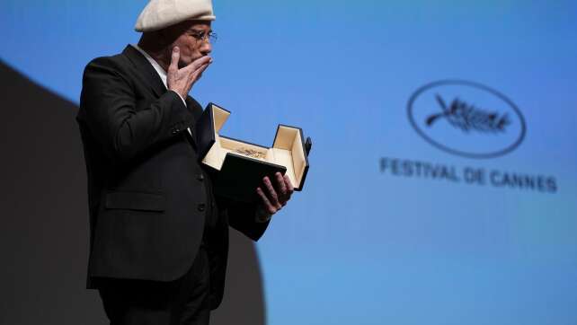 Überraschung in Cannes: Ehrenpalme für John Travolta