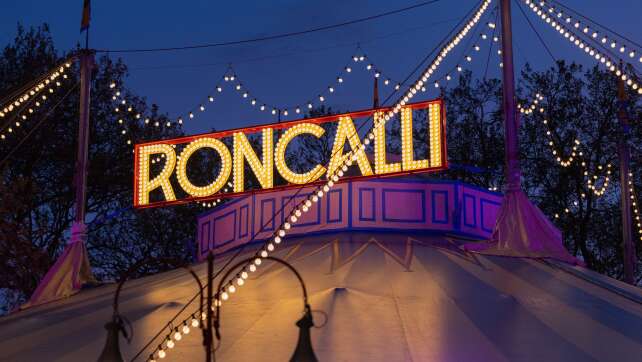 Traumwelt in der Manege - 50 Jahre Circus Roncalli