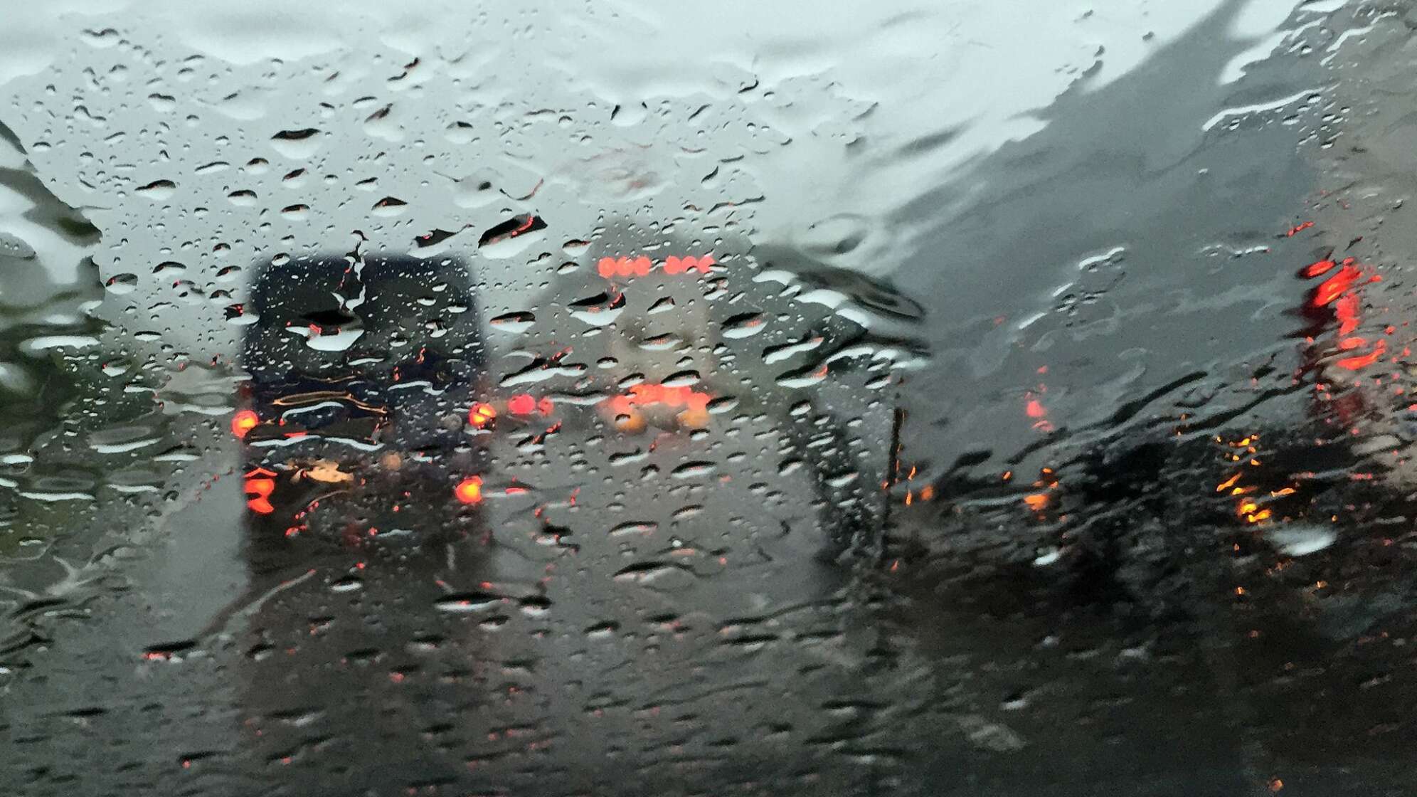 Regen auf der Autobahn