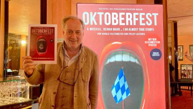 Königliche Satire: Wiesn-Musical feiert München-Premiere