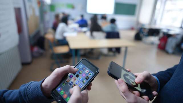 Aktionsrat Bildung empfiehlt Altersgrenzen für Social Media