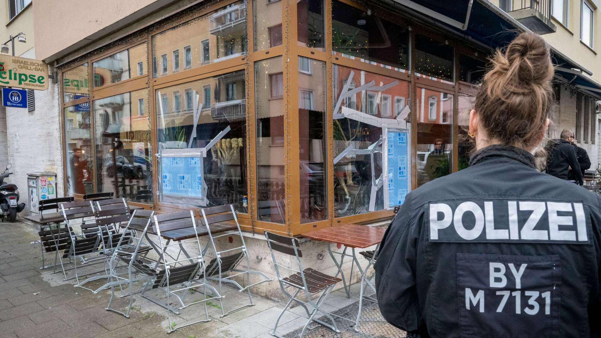 Vorfall an israelischem Restaurant - Fenster beschädigt