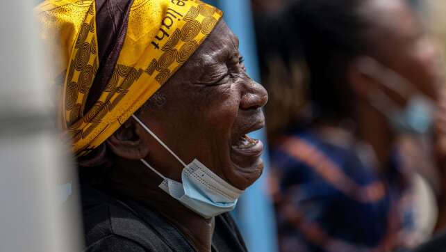 Behörde: Mehr als 670 Verdachts- und 160 Ebola-Todesfälle