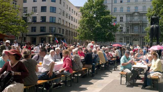 Protest und Dialog: Sudetendeutsche treffen sich in Brünn