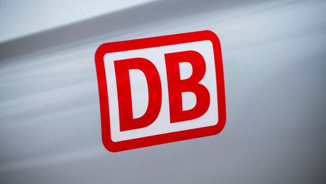 Arbeiten an Gleisen, Weichen und Brücken in Nordostbayern