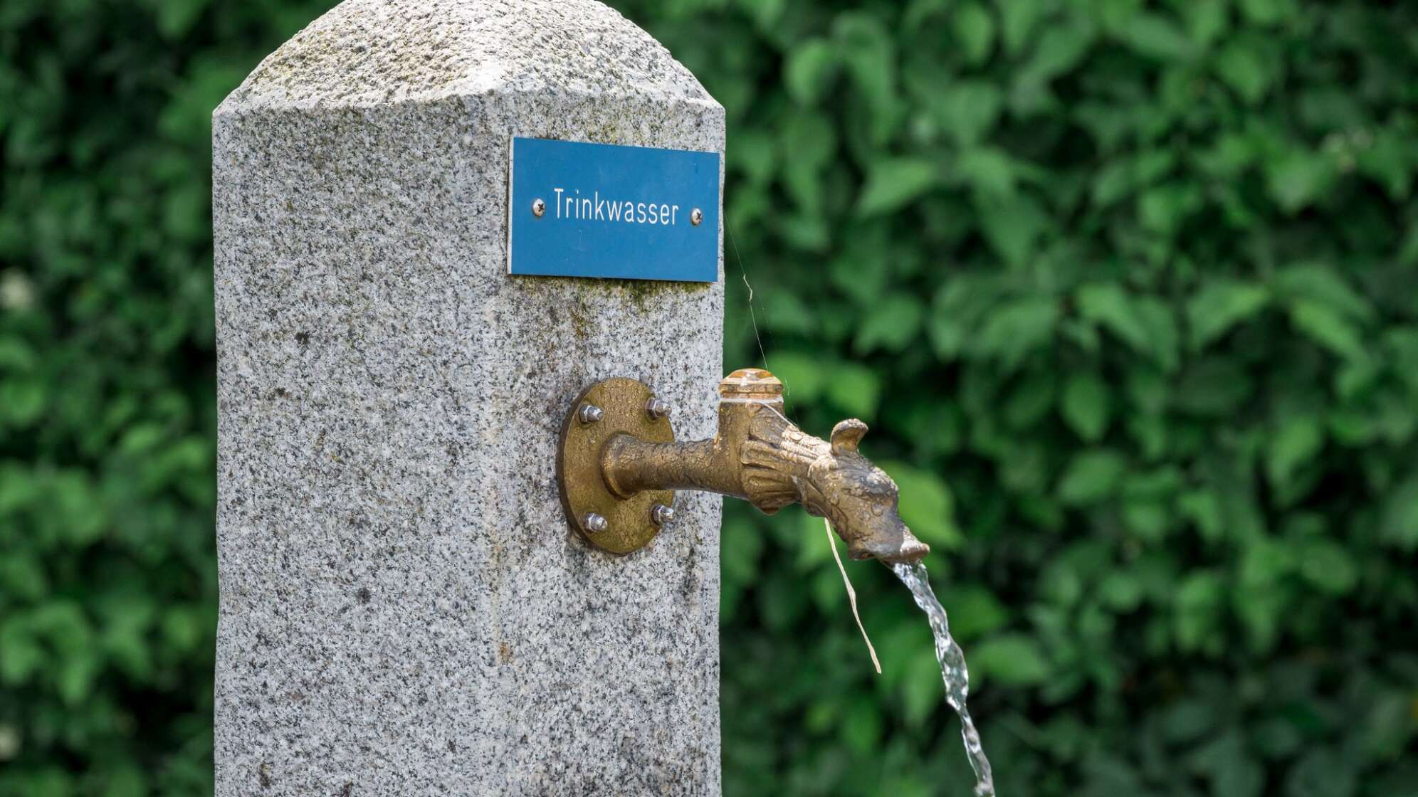 Brunnen mit Trinkwasser