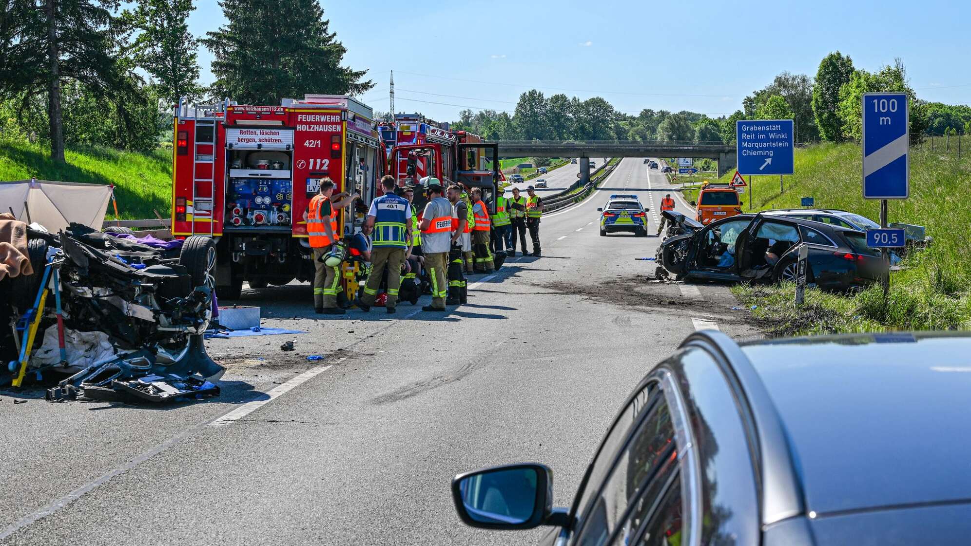 Schwerer Unfall auf der A8 in Bayern