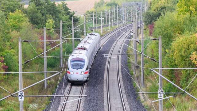 Stellwerksausfall legt Bahnverkehr Hamburg-Berlin lahm