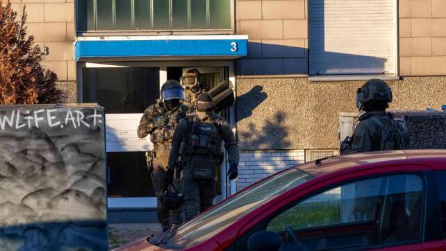 Razzia im Rocker-Milieu - Durchsuchungen in drei Städten