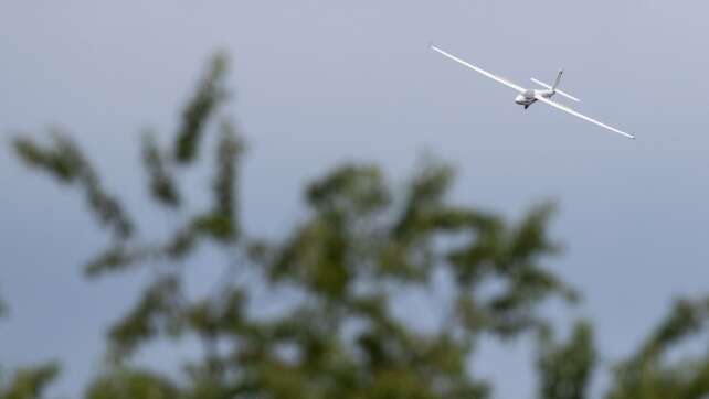 Segelflugzeug stürzt in Tirol ab - ein Toter