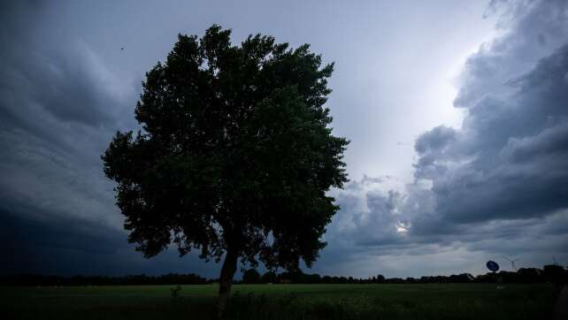 Wetterdienst warnt vor Unwetter mit Gewitter und Starkregen
