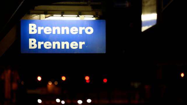 Verspätungen auf Brennerbahnlinie nach Brand an der Strecke