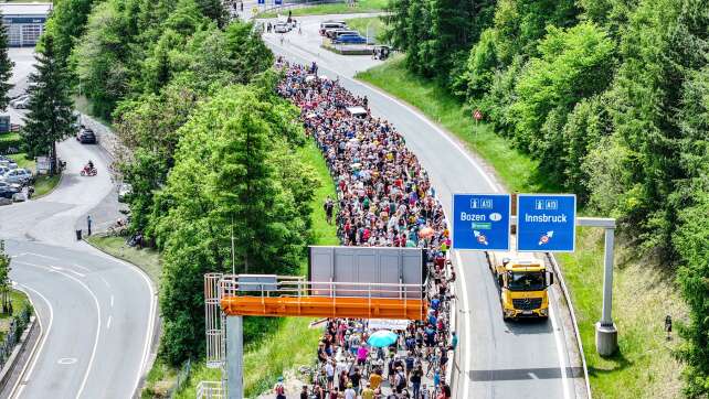 Alpenpass wieder frei - Wo sind die Urlauber?