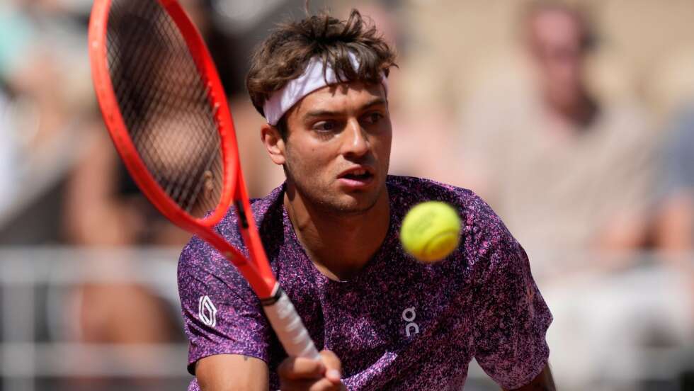 «Fast in Hosen gemacht»: Cobolli im Viertelfinale von Paris