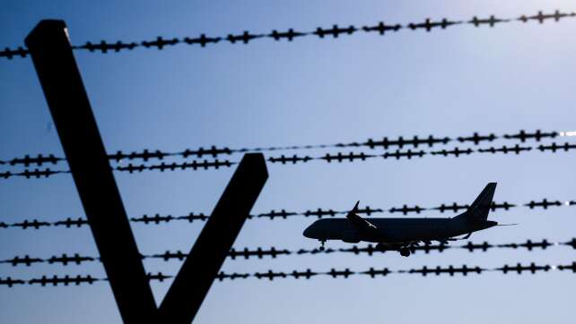 EU einig: Weg für Abschiebezentren in Drittstaaten frei