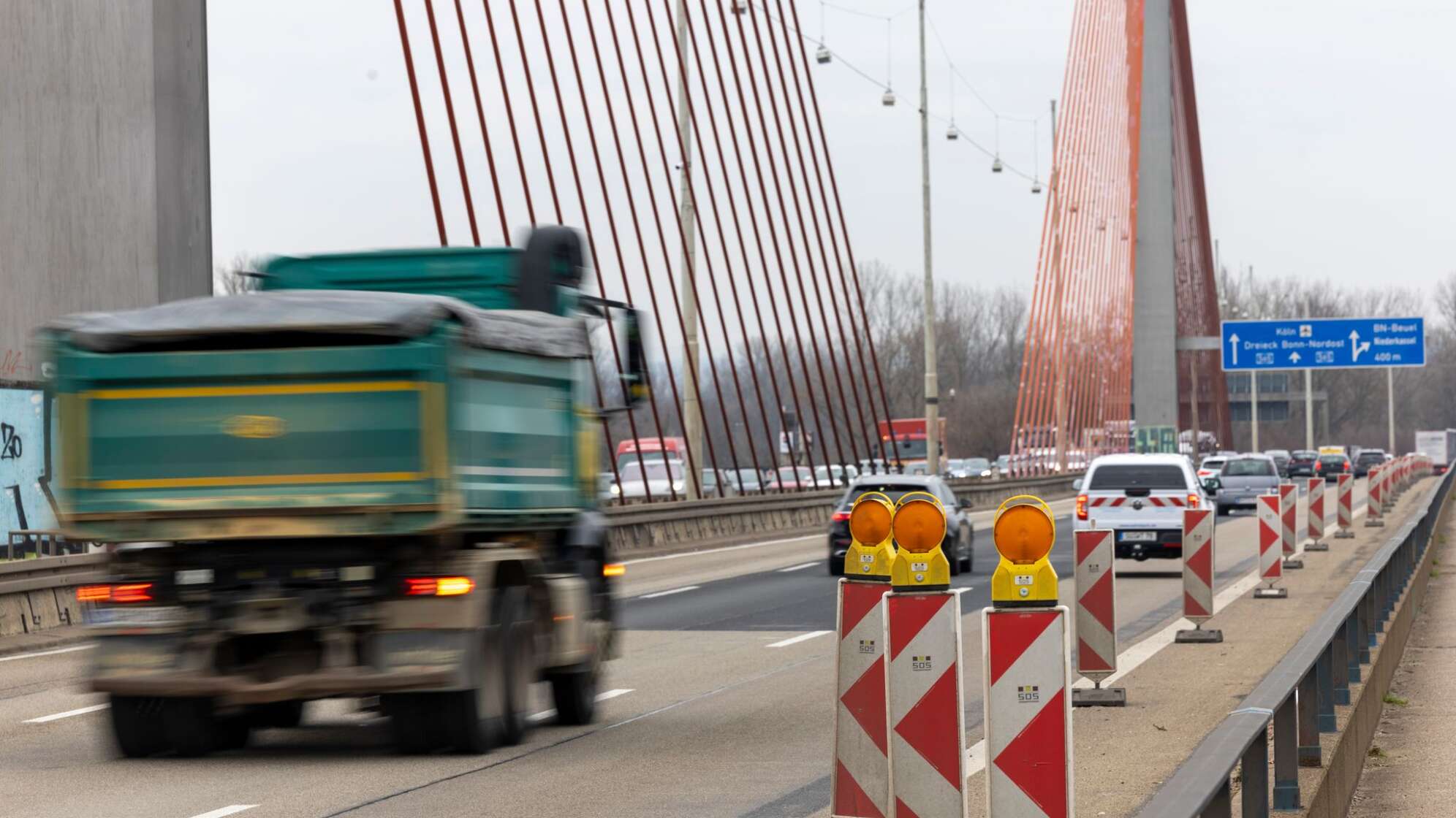 Bonner Rheinbrücke A565
