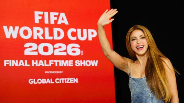 Shakira, Helene Fischer, Saxofon-Typ: Die Hits zur WM 2026