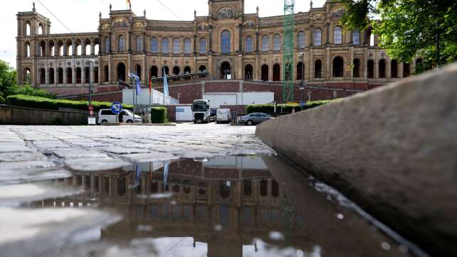 Wie Landtagsabgeordnete in Bayern zu mehr Geld kommen