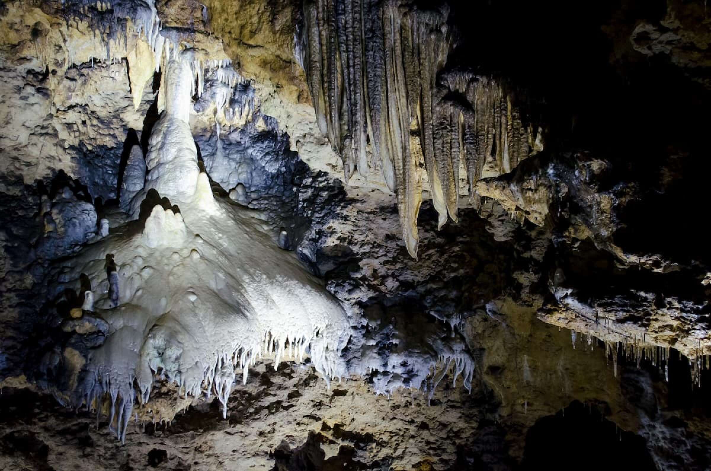 Tropfsteinhöhle