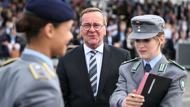 Pistorius lobt Bürgerinteresse bei Bundeswehr-Tag