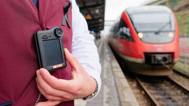 Rund ein Drittel der Bahn-Kundenbetreuer trägt Bodycams