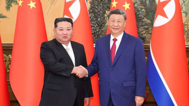 Chinas Staatschef Xi beginnt Besuch in Nordkorea