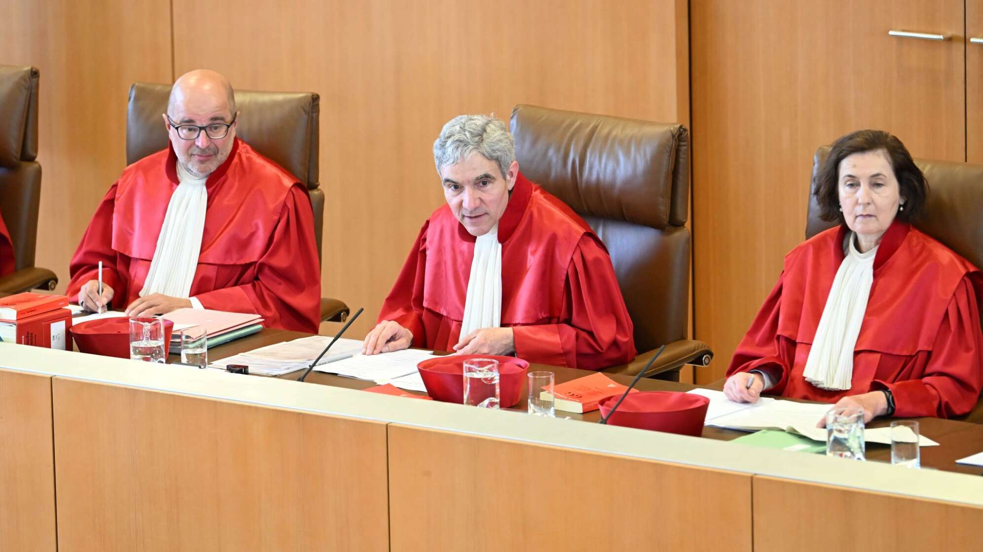 Bundesverfassungsgericht zu TV-Verträgen