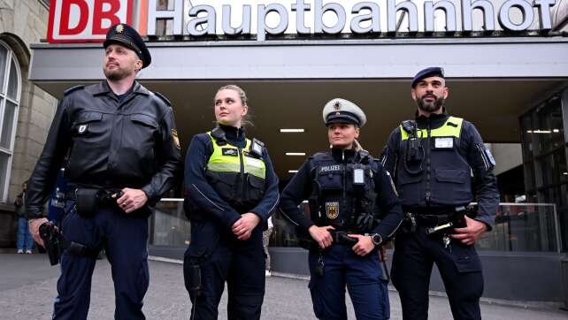 Das machen die «Quattro-Streifen» am Münchner Hauptbahnhof