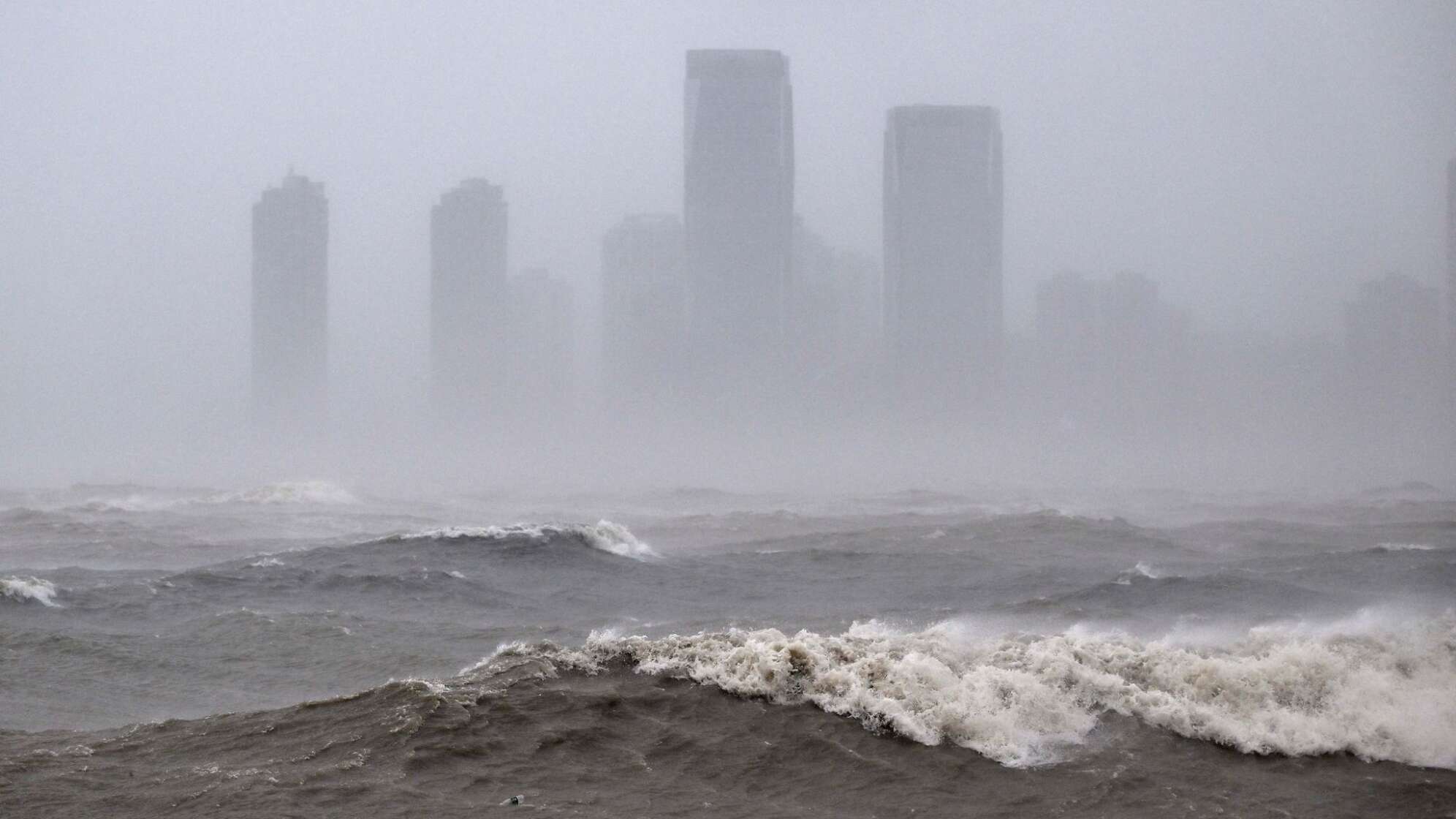 Mann in China überlebt tagelang auf offenem Meer