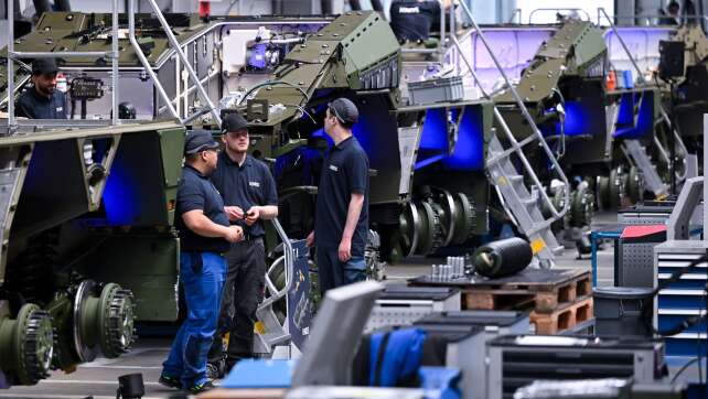 EU-Einigung: Schnellverfahren für Aufrüstungsprojekte kommt