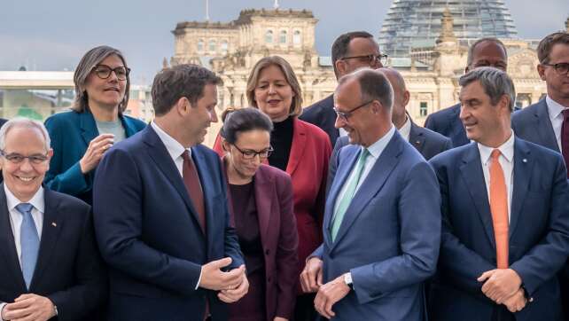 Koalition sucht bei Reformen Konsens mit Sozialpartnern