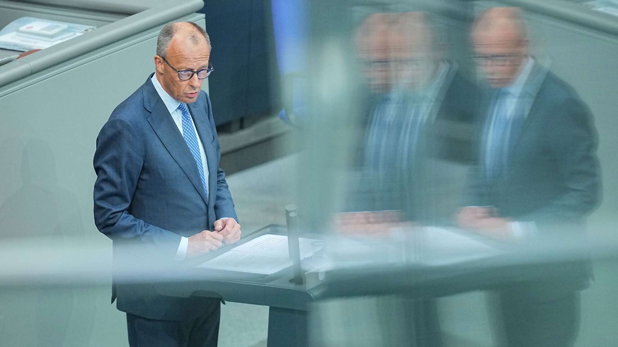 Bundestag mit Regierungserklärung von Bundeskanzler Merz