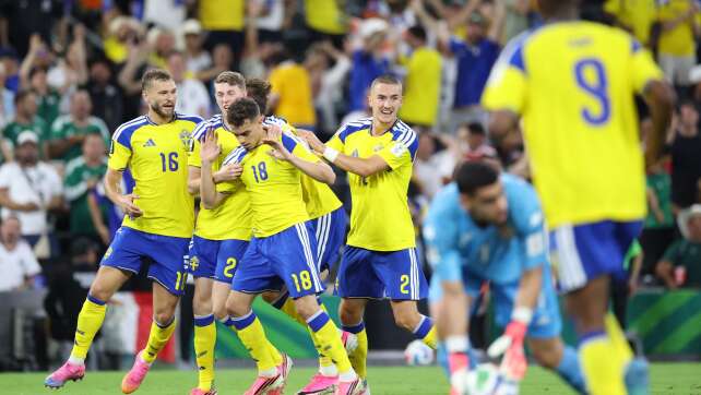 Isak und Gyökeres treffen: Schweden deklassiert Tunesien