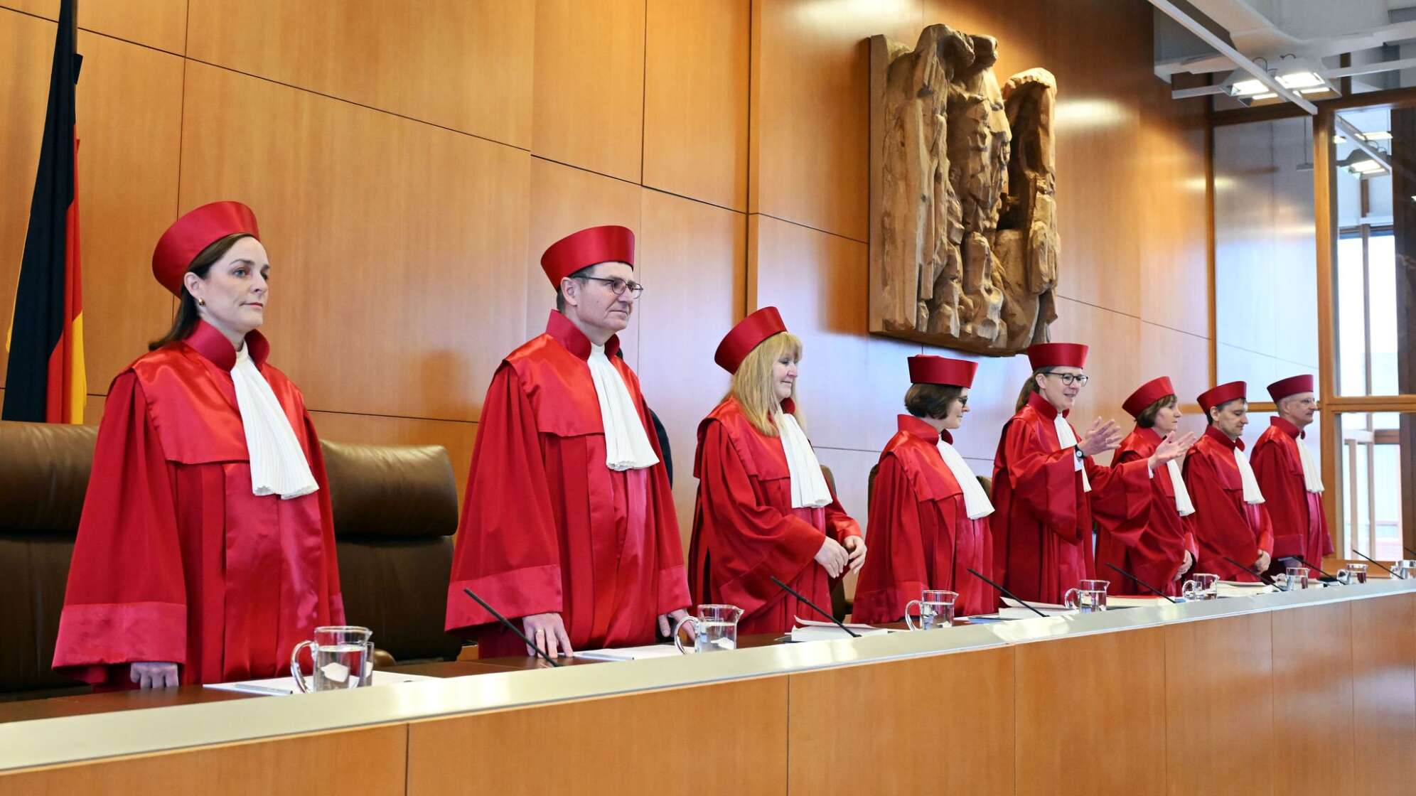 Karlsruhe prüft Minister-Alleingang