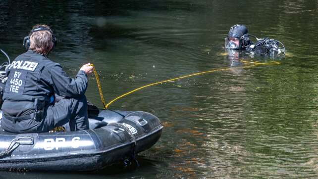 Taucher suchen Donau nach Sabotage-Beweisen ab