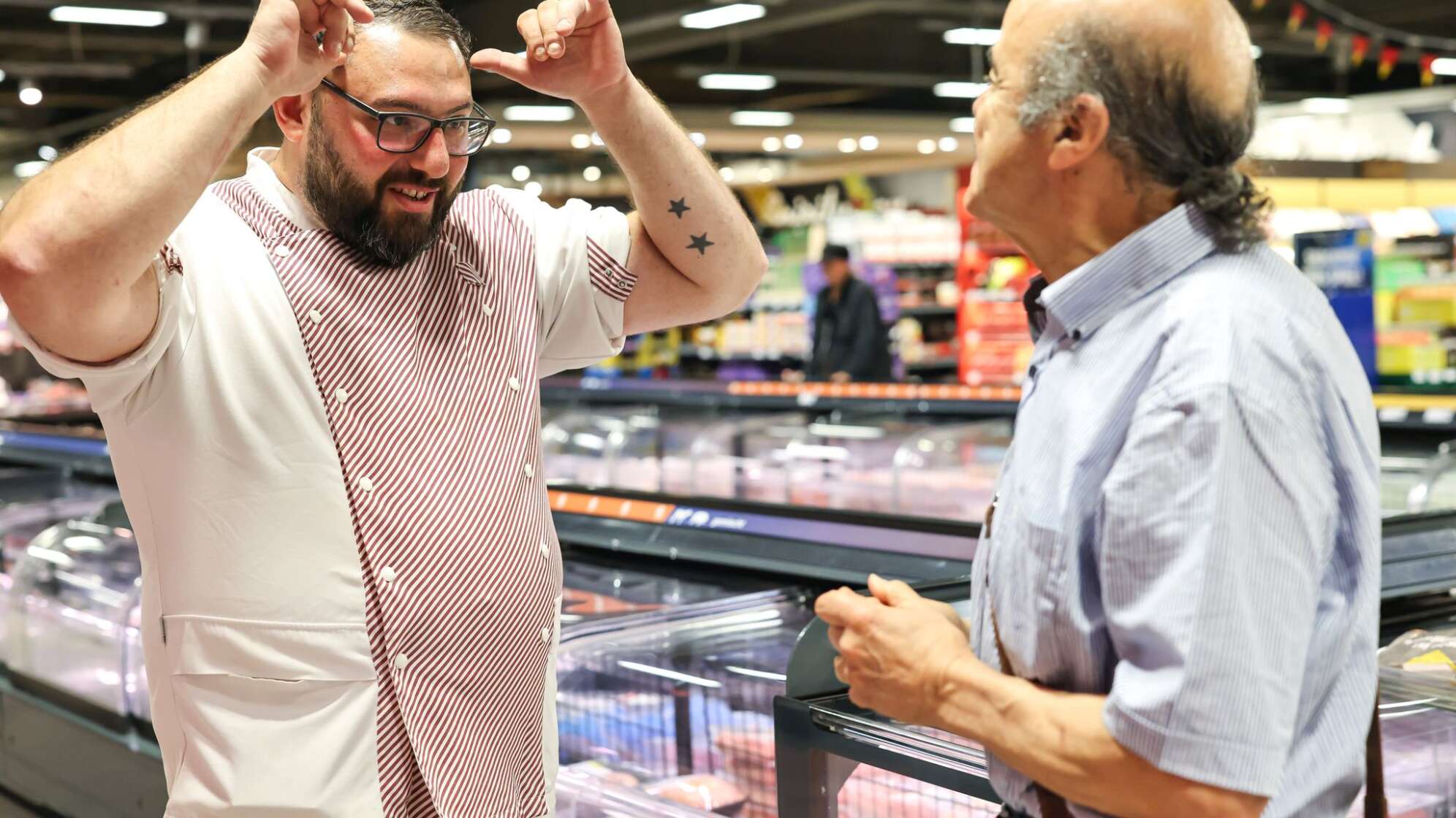 Metzger lernt Gebärdensprache