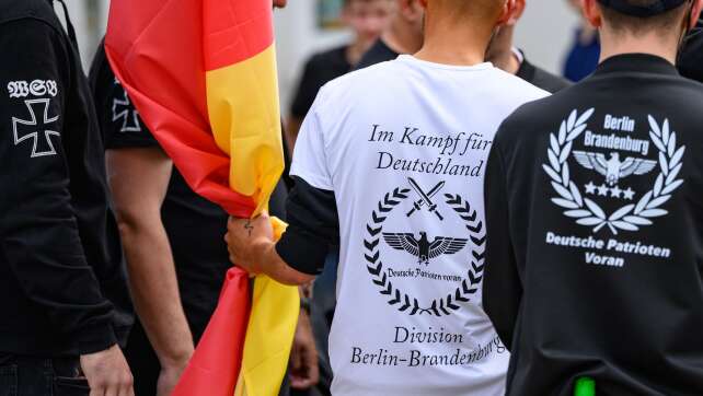 Innenminister beraten über Bußgelder und Sicherheitsfragen