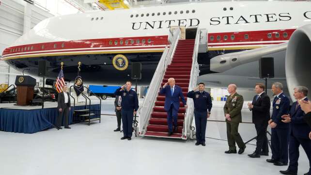 Bald Air Force One: Trump schwärmt von Jumbojet aus Katar