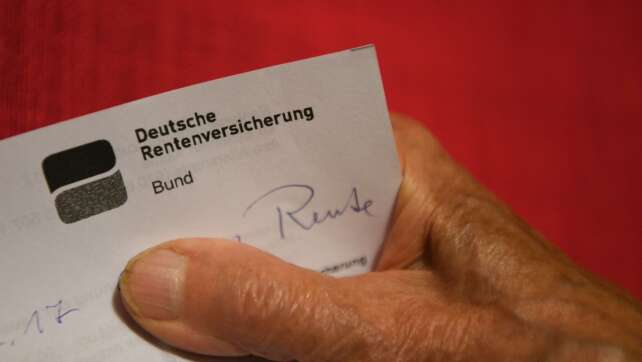 Kommission empfiehlt: Länger arbeiten, Renten stabilisieren