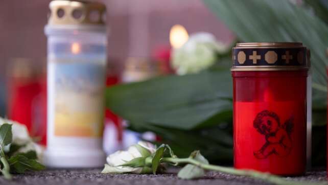 Tod im Zug: Prozess beginnt - Familie erhofft Gerechtigkeit