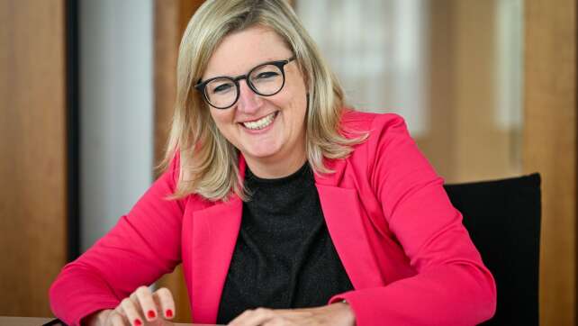 CSU-Ministerin bremst Dialekt und vermisst bayerische Brezn