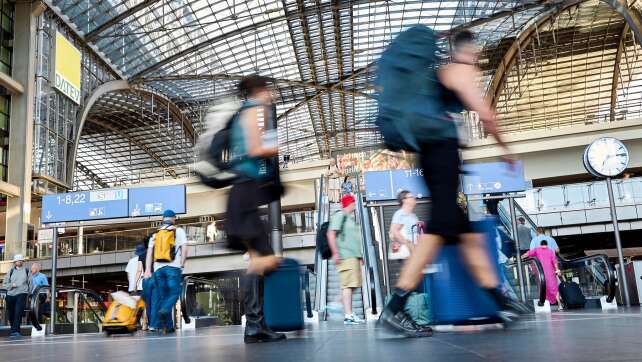 11 Stunden im Zug - So läuft es nach der Bahn-Störung