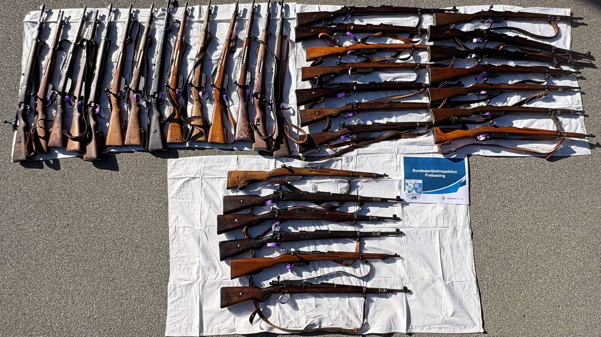 Bundespolizei stellt 34 Langwaffen bei Buskontrolle sicher