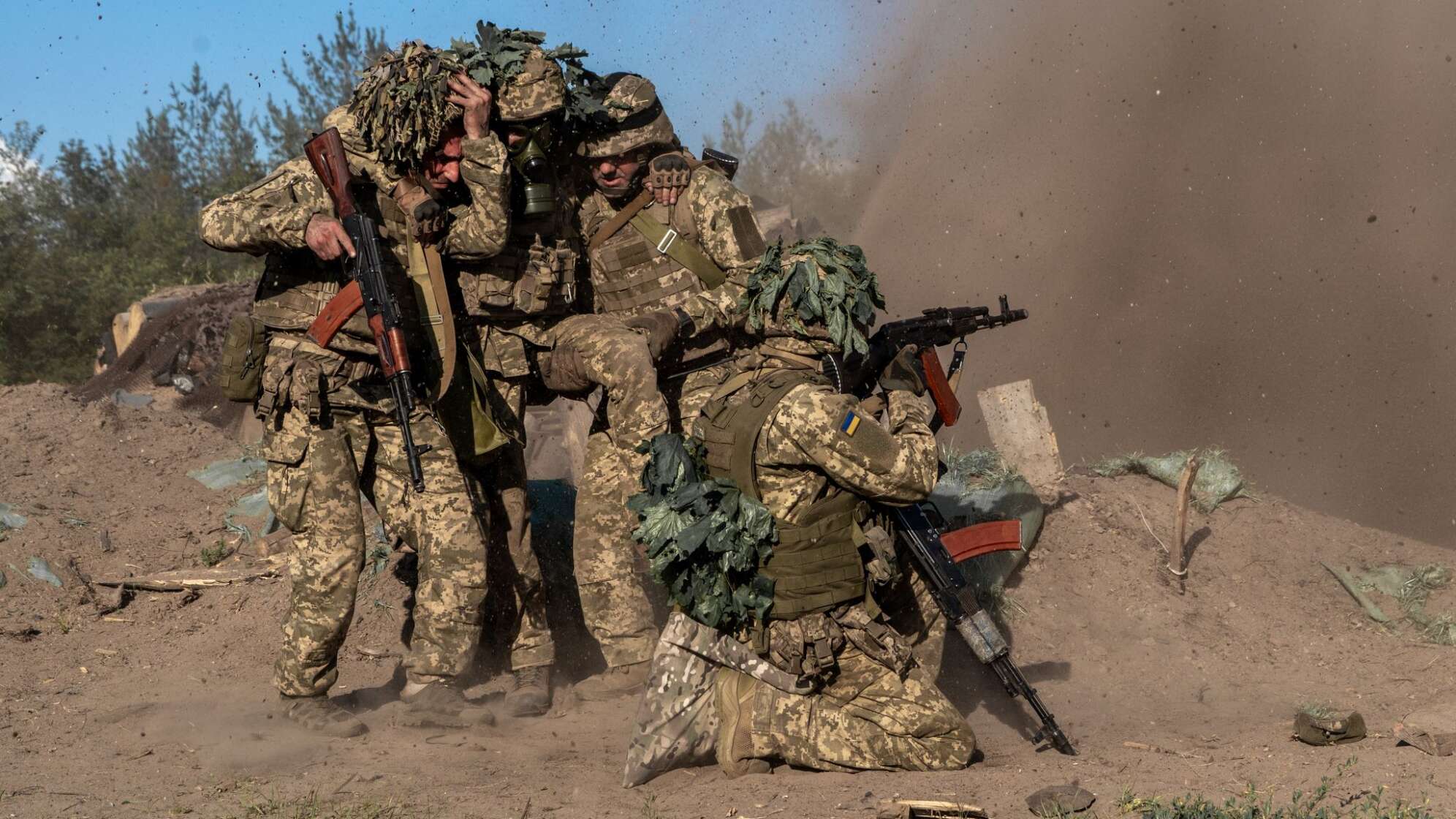Ukraine-Krieg - ukrainische Soldaten trainieren