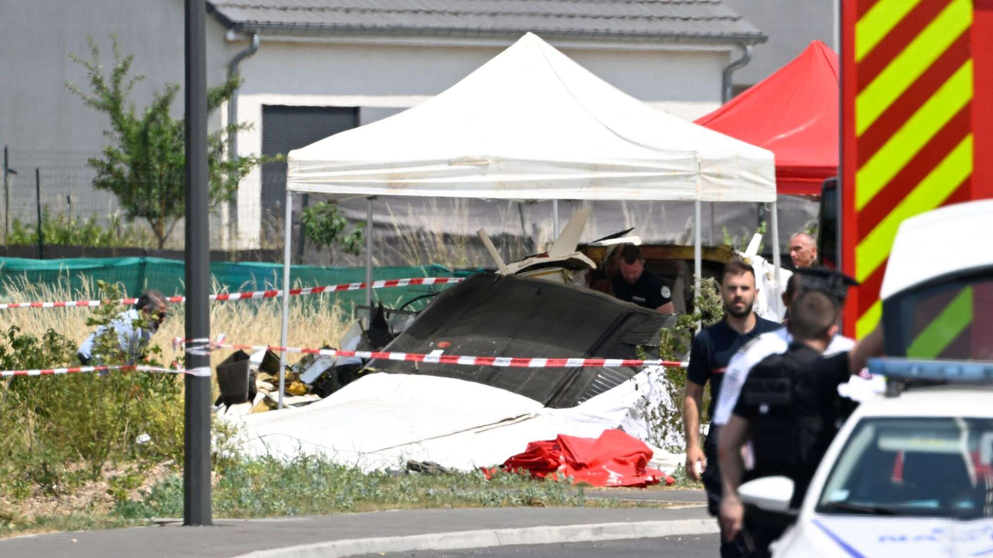 Elf Tote bei Flugzeugabsturz in Frankreich