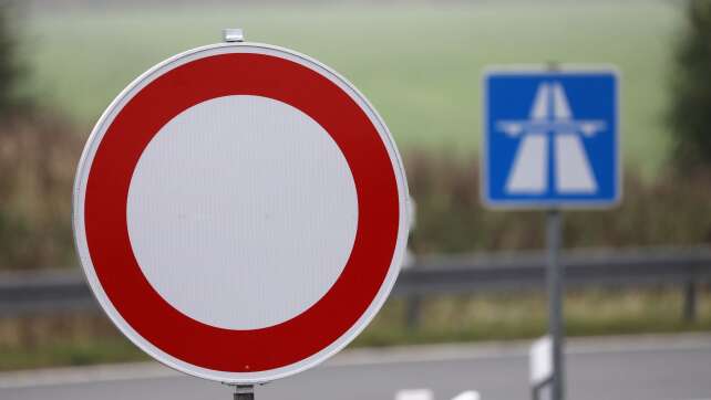 Hitzeschäden müssen repariert werden - Sperrung auf A3
