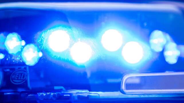 Auto erfasst Rentner mit Rollator - schwer verletzt