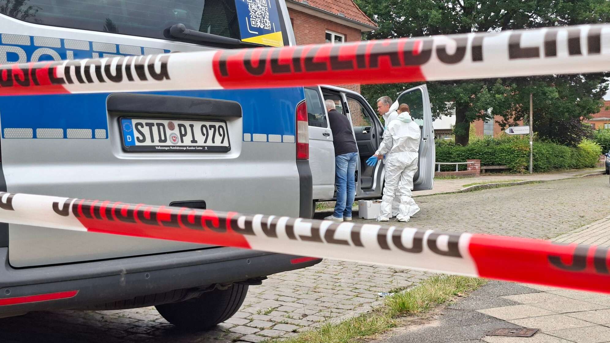 Schüsse in Jugendeinrichtung - Mehrere Tote in Stade